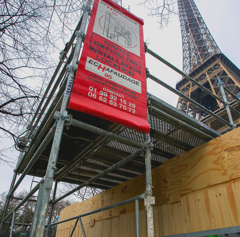 pied-tour-eiffel-horziontal-echafaudage95